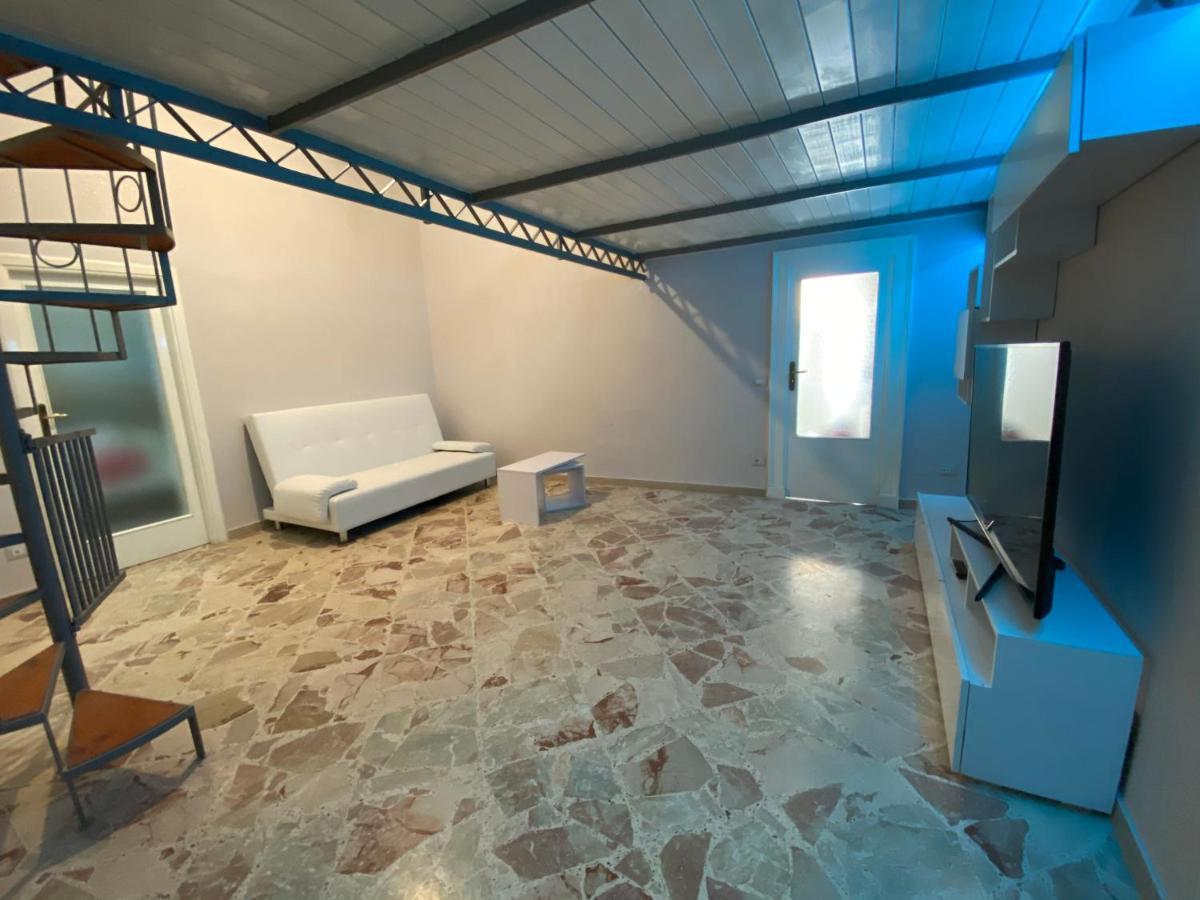 Appartamento Historic Center House Sorrento Esterno foto